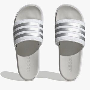 NIB! adidas Adilette Platform Slides
Color: white, metallic + grey
Size 8